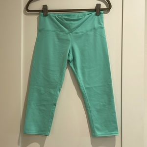 ALO Airbrush Capri - Island Green Glossy - size Small